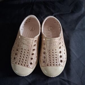 Native Kids Sparkly Water Shoes - Gold
